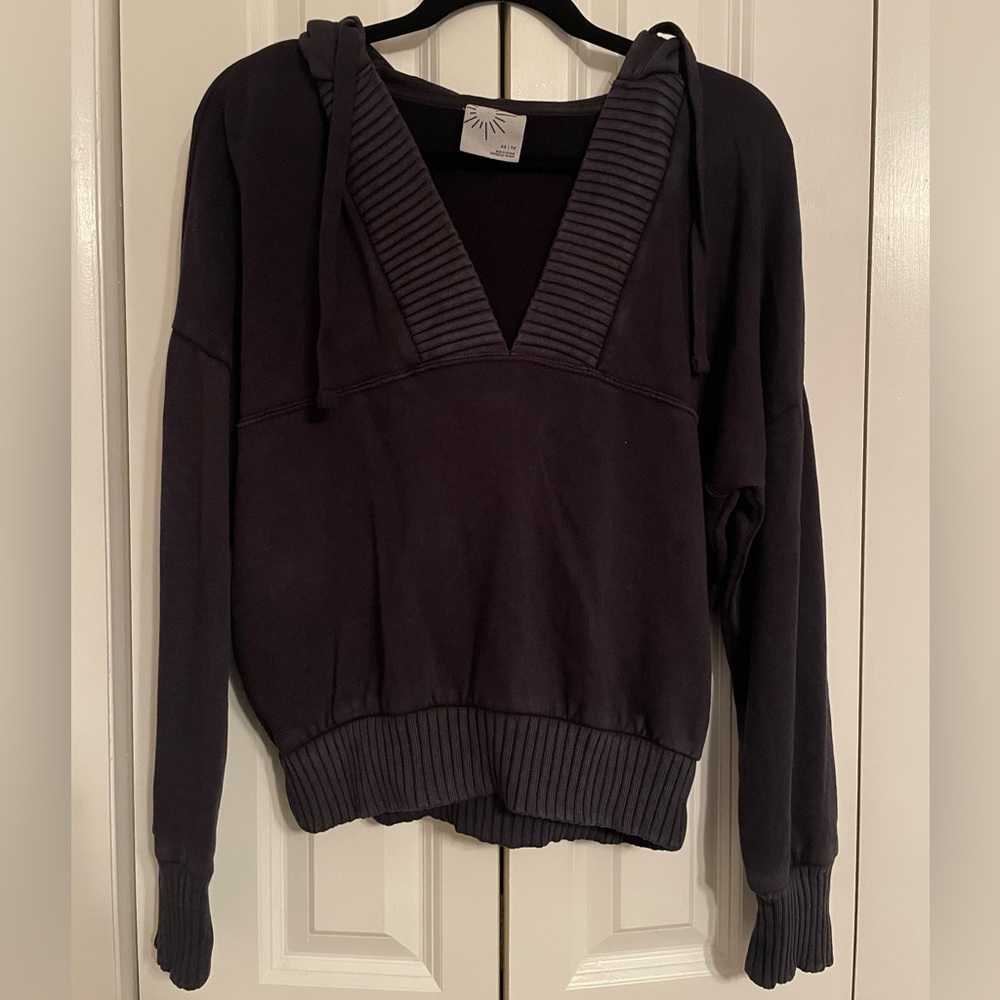 Offline by Aerie V-Neck Black Washed Hoodie Size XS